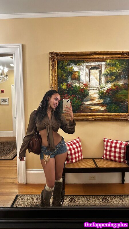 Aaliyeezy / theallierae Photo OnlyFans Nu #401