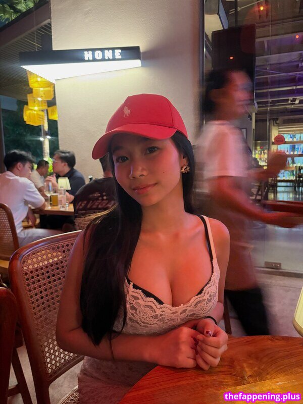 Saipetch B. / aaomhelloo नग्न OnlyFans फोटो #302