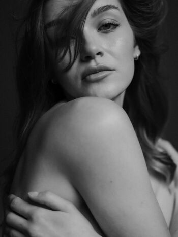 adelinafien