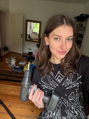 alice_notinwonderland