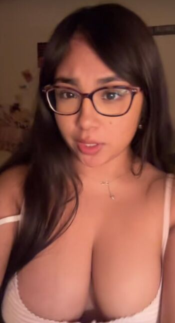 alinalovespickless