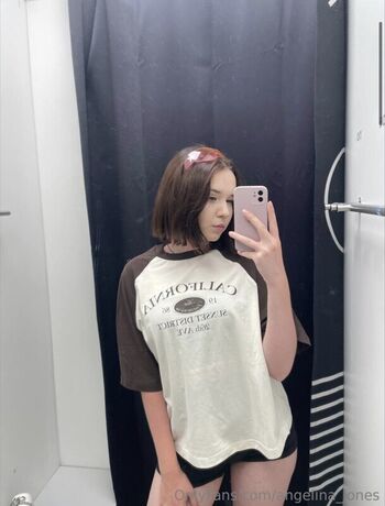 angelina_jones