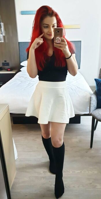 AnnieFuchsia