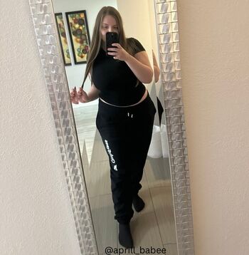 Aprill_Babee