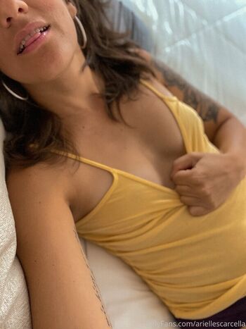 Arielle Scarcella