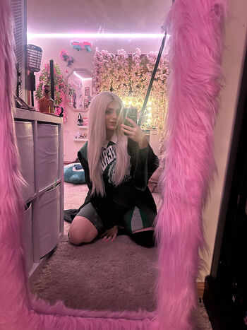 ASMR Shanny