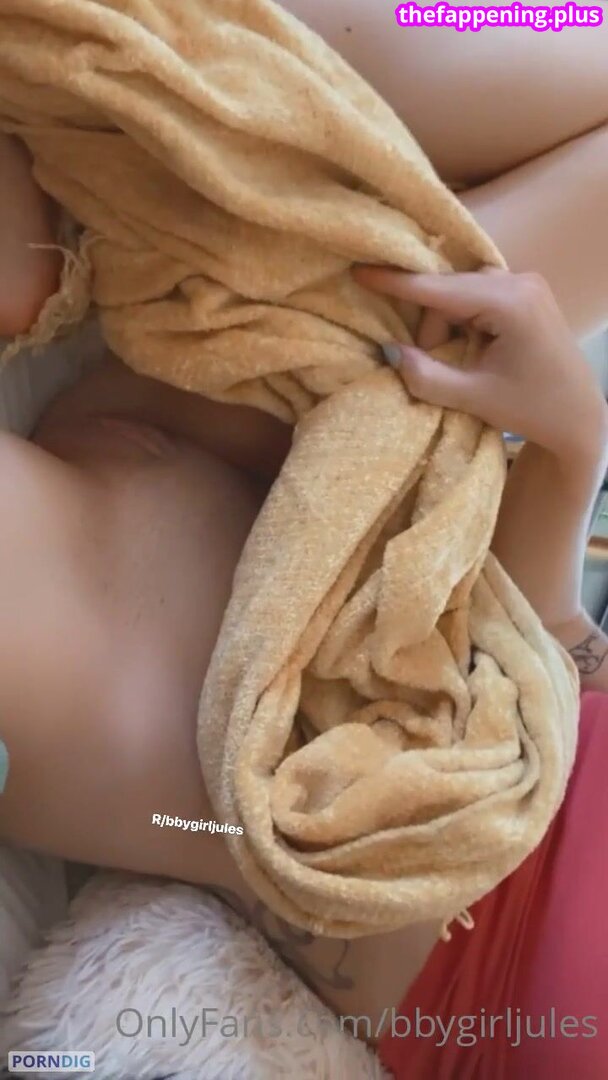 bbygirljules 누드 OnlyFans 사진 #7