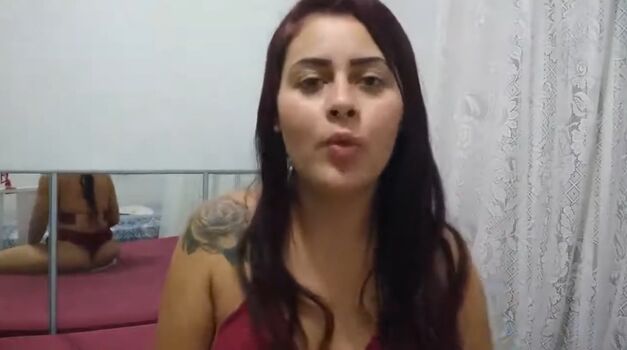 Bella Menezes