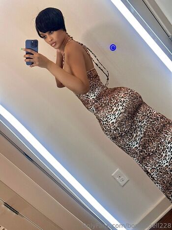 __Bombshell__