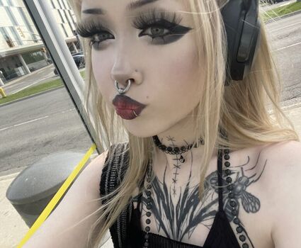 bruisedvioletx