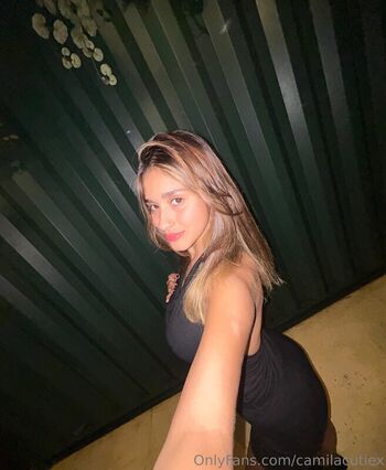 Camilla Reyes
