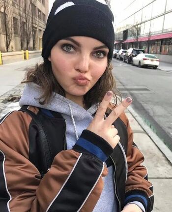 Camren Bicondova