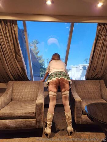 CinammonBuns69_VIP