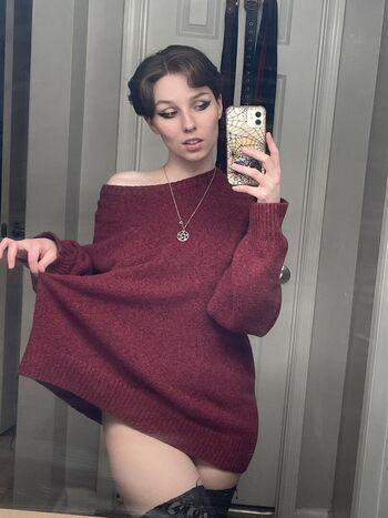 ComfyGrimRose