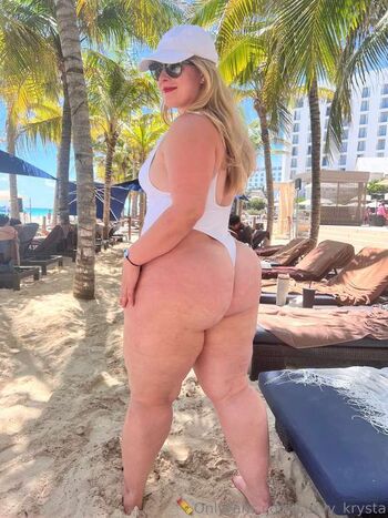 Curvy_Krysta