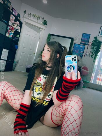 Danni Meow