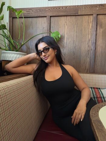 Dellara Legalbaddie