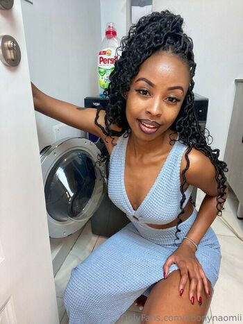ebonynaomii