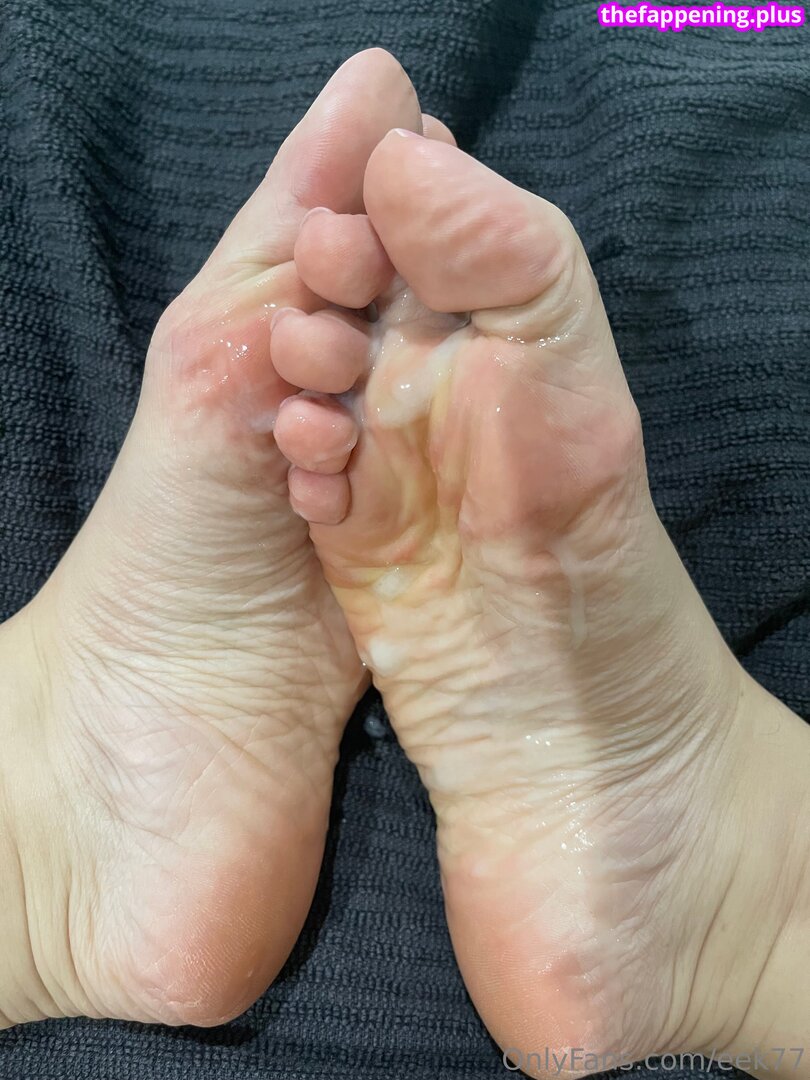 eek77 Foto OnlyFans Nuda #13