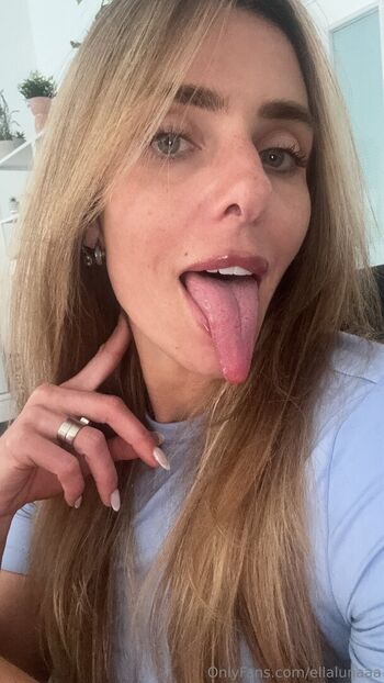 Ella Luna