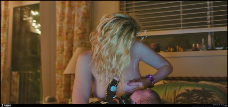 Elle Fanning
