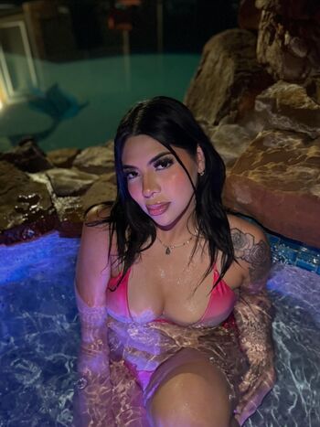 elliexxxlove