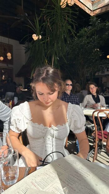 Ester Dobrik