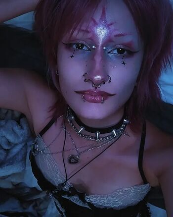 Fragile.vampire