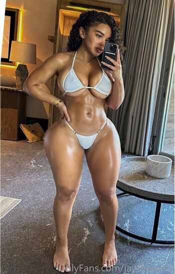 Giselle Lynette