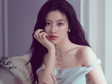 Go Youn Jung