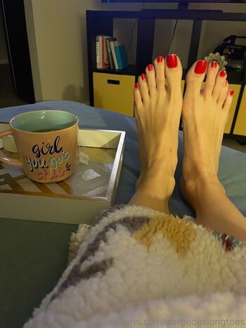Gorgeouslongtoes