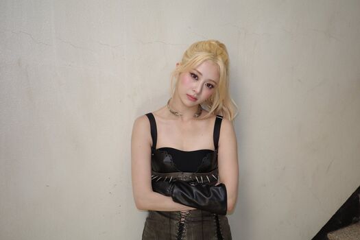 Huh Yunjin 허윤진