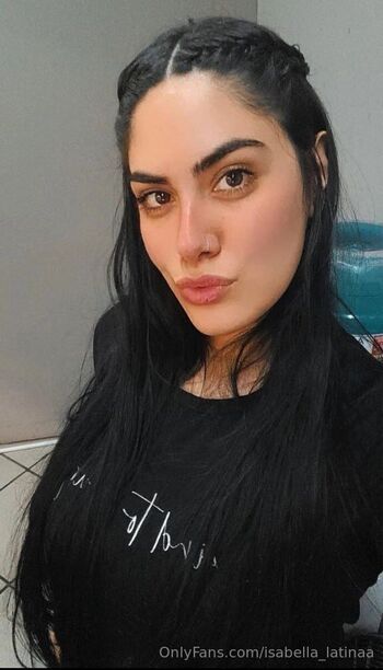 isabella_latinaa