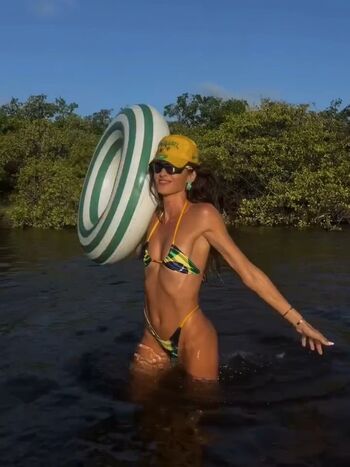 Izabel Goulart