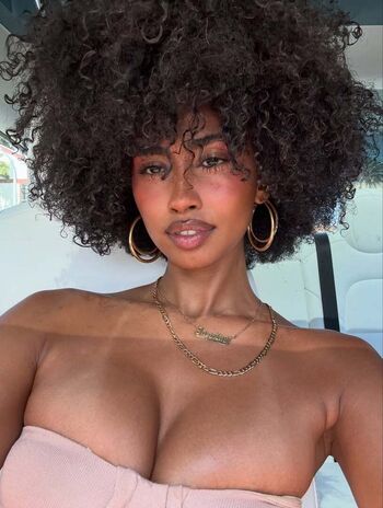 Jasmine Chola