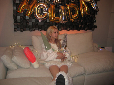 Jeon Somi/ENNIK SOMI