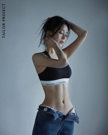 Kazuha Nakamura 中村 一葉