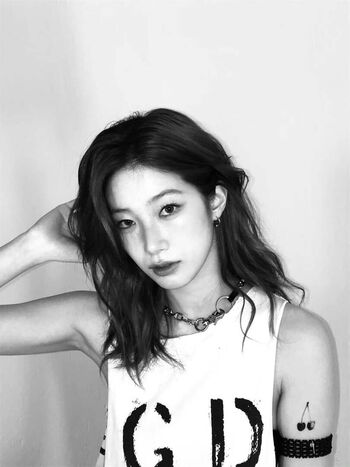 Kazuha Nakamura 中村 一葉