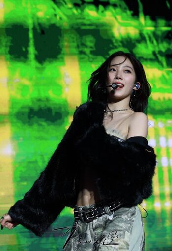 Kazuha Nakamura 中村 一葉