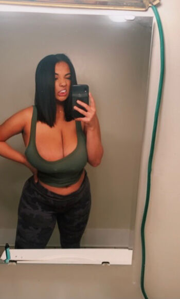 Kiara W