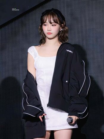 Kim Chaewon
