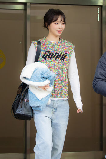 Kim Chaewon 김채원 [Le Sserafim]