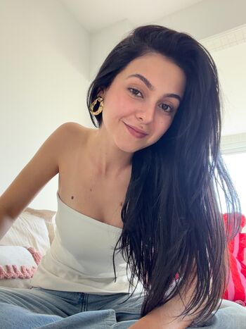 Klara Castanho