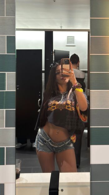 kn0bbyknees