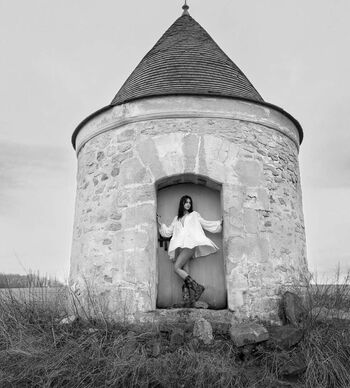 Lara Valentina Mountain