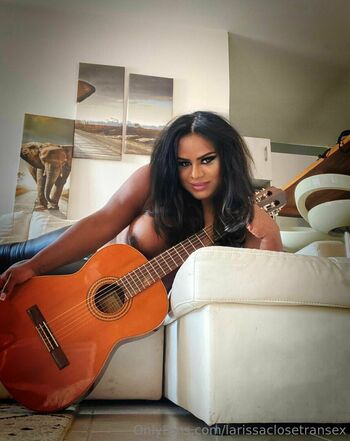 larissaclosetransex
