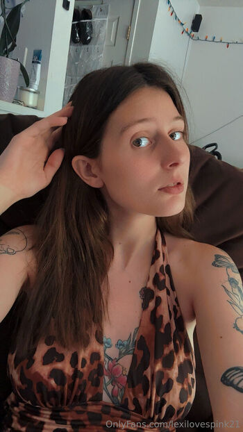 lexilovespink21