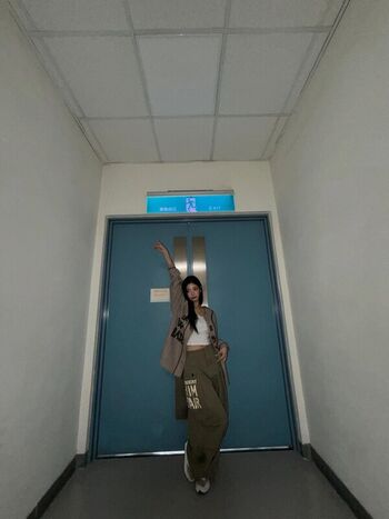 lia_loves___