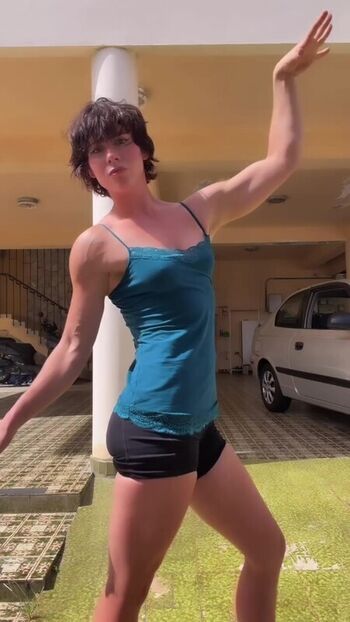 lifterlily_