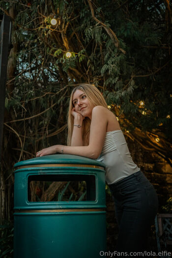 lola.elfie